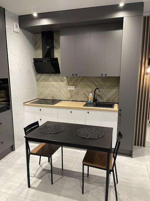 Forum Wola Fine Apartment Varsó Kültér fotó